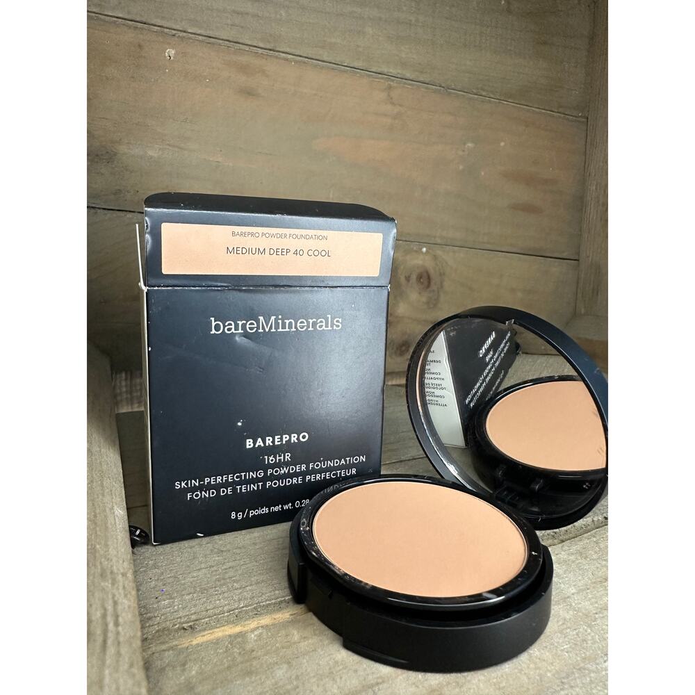 bareMinerals BarePro 16 hr Powder Foundation Medium Deep 40 Cool